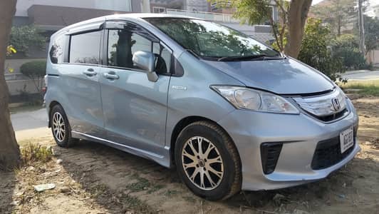 Honda Freed 2012/2017 in excellent condition