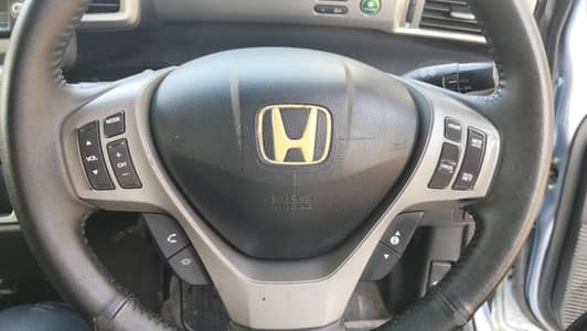 Honda Freed 7 hybrid  2012/2017 seater  in good condition
