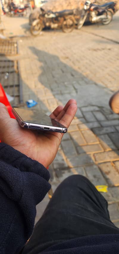 i want to sale my Samsung  s22 8gb 128 10by10 condition