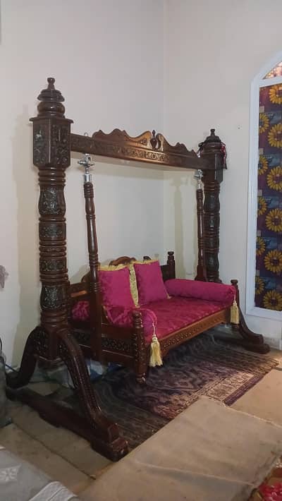 Wooden Paalki Jhoola/Sofa