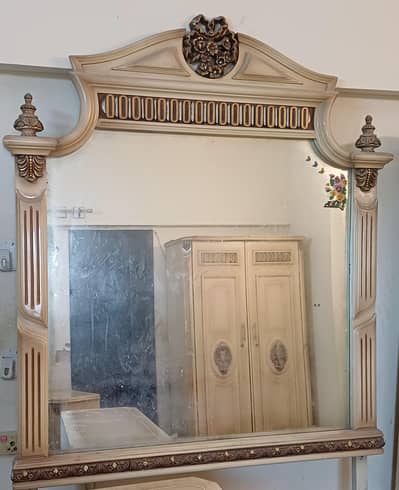 URGENT SALE DECO MIRROR IN GOOD CONDITION