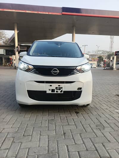 Nissan days x white 660 cc 2024 model