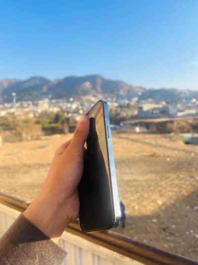 Non pta 12pm 128gb battery service pa hy but orignal hy