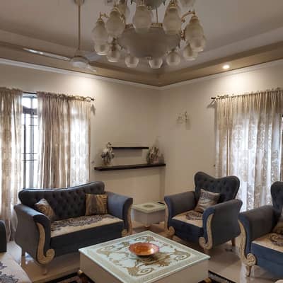 E11/3 500 sq yds designer quality Corner house for sale