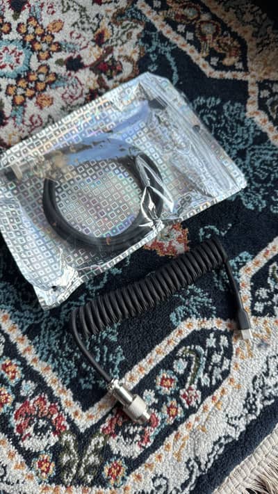 Coil cable for mechanical keyboards