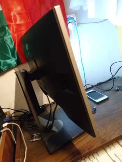 HP 23 INCHS IPS LED NEW LOGO