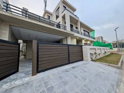 1 Kanal Slightly Used Ground Portion For Rent