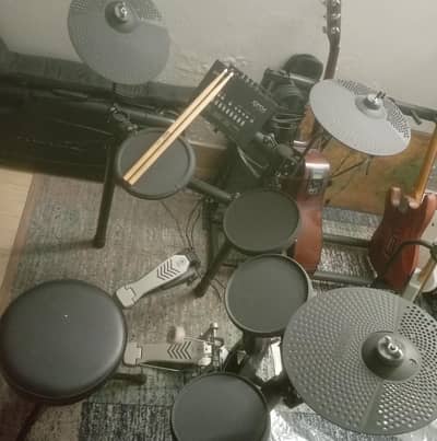 Yamaha DTX452K Electronic Drum Kit