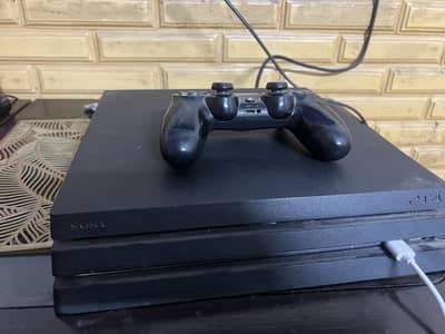 Ps4 pro 4k  1000 gb 12.52 jail break