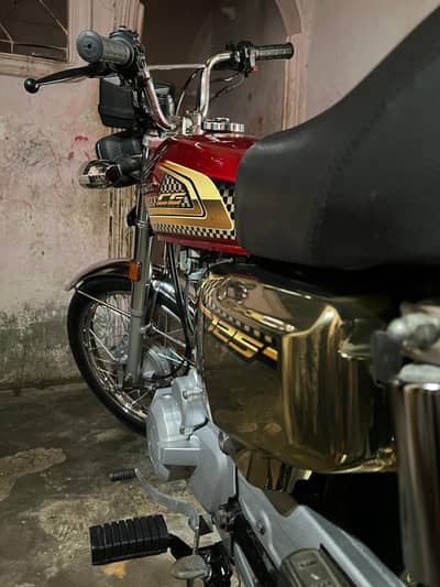 HONDA CG 125 SPECIAL EDITION