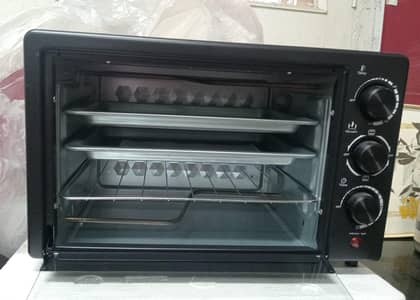Brand New Oven small size ideal for small spaces.
