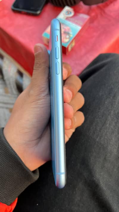 iPhone XR 64 gb non PTA with sim time