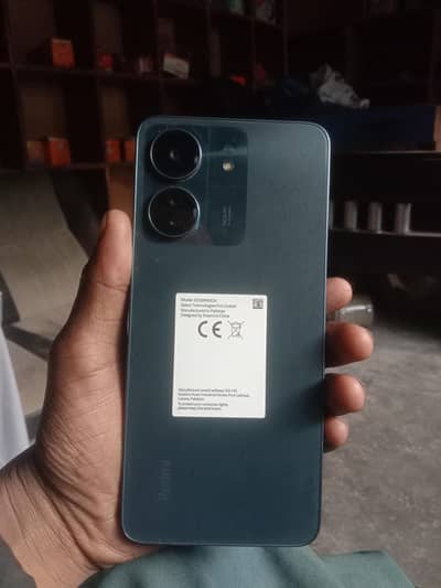 4+4gb ram 128gb memory full lush condition total 4 months used with bo