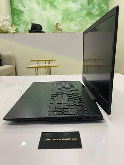 DELL G5 RTX 2060 i7-10750H 512GB NVMe 16GB RAM 2.5K/144HZ