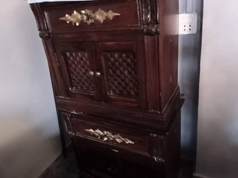 Bed dressing table 1