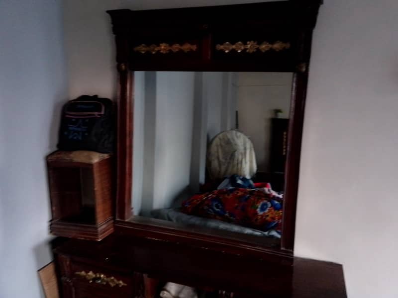 Bed dressing table 3