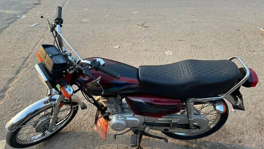 Honda 125 ha red colour 24 model  number 03284605016