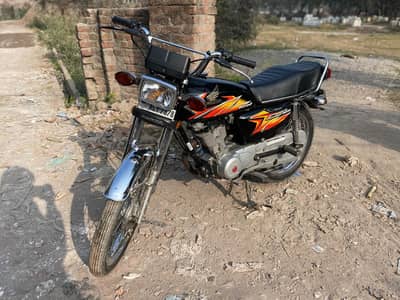 All parts of bike is original  03305376324