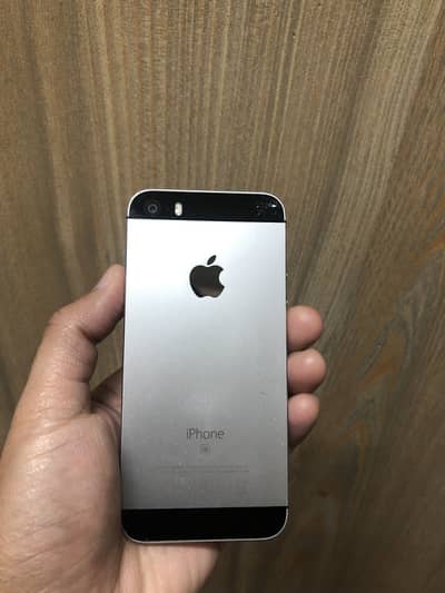 iPhone 5 SE 32GB For Parts