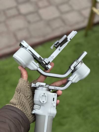 Dji rs4 mini slightly used