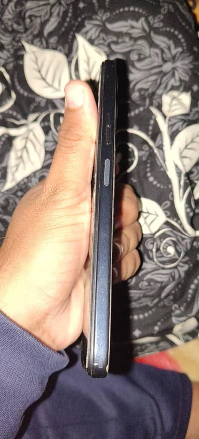 TECNO CAMON 19 NEO 6/128 BLACK PREMIUM QUALITY MOBILE