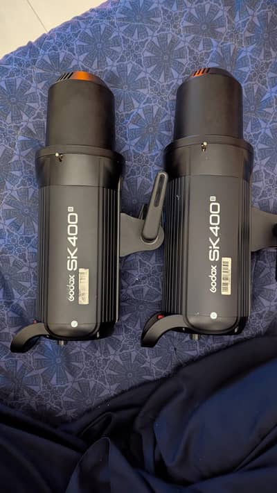 Excellent Pair of Godox SK 400ii Studio Flash Lights  For Sale