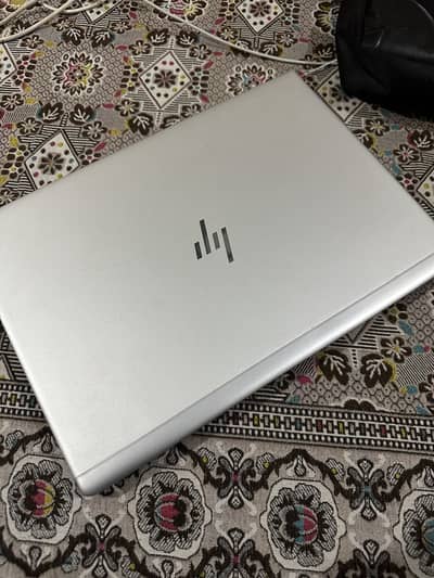 Hp Elitebook i7 8th Gen 16/512