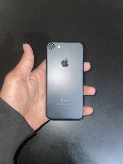 I phone 7 pta approved 128gb 10/10 condition