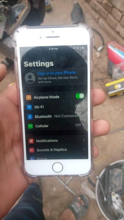 iphone 7 bathri halt  penal chang ha avrthing ok ha