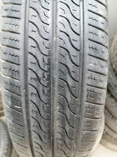 New year sale. 12 size ka purana tyre behtar tyre sey exchange karain.