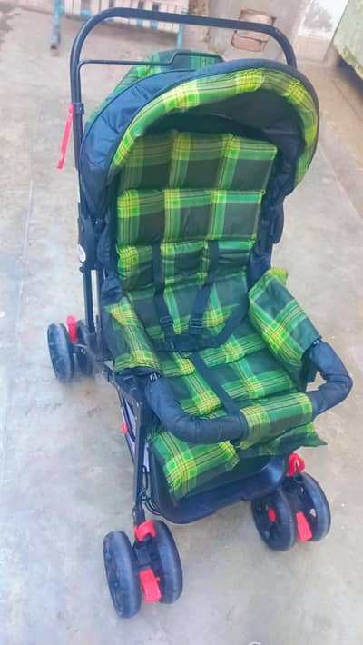 PRAM IMPORTED SLIGHTLY USED 9/10