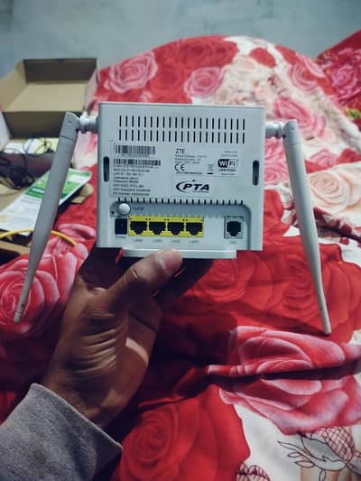 PTCL MODEM ROUTER N300 condition 9.5/10