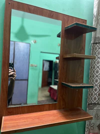 wall hanging dressing table