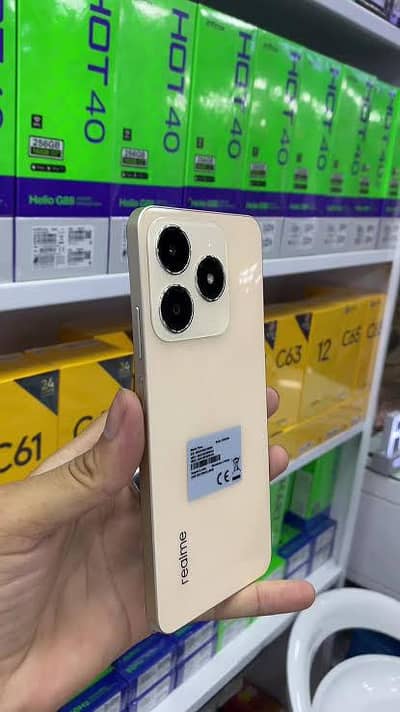 Realme C61 8/128  10 by 10 condition
