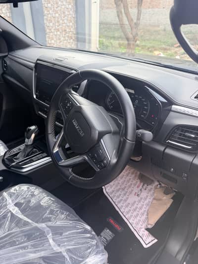 ISUZU DMAX Auto plus 1.9 turbo