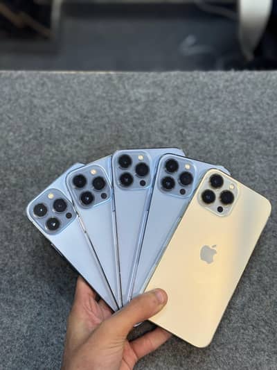 iPhone 13 pro max factory unlocked 4 month sim 1tb