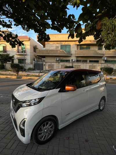 Nissan Day Highway Star 2021 | Pearl White + Orange Roof | Semi-Hybrid