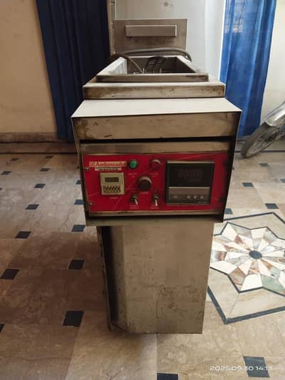 16 liter Fryer Bilkul New ha 3 months only use