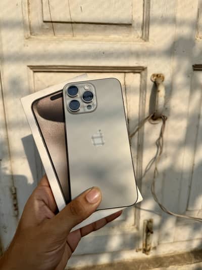 iPhone 15 pro max factory unlock physical plus eSIM all okey seald set