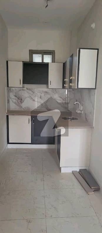 Unoccupied Flat Of 1100 Square Feet Is Available For Sale In Gizri