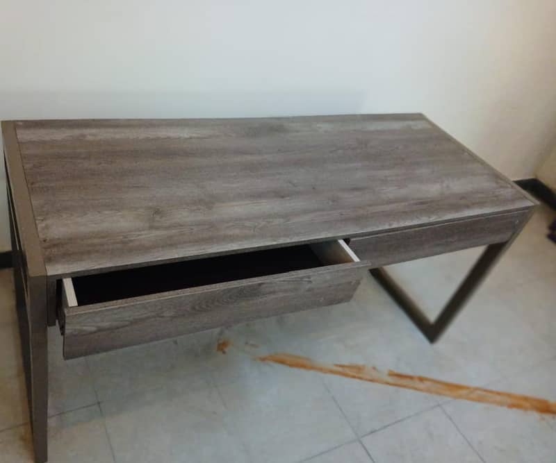 console + study  table 1