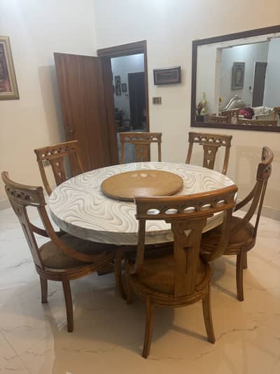Sturdy,stylish, and timeless Bacaan wood dining table with 6 chairs
