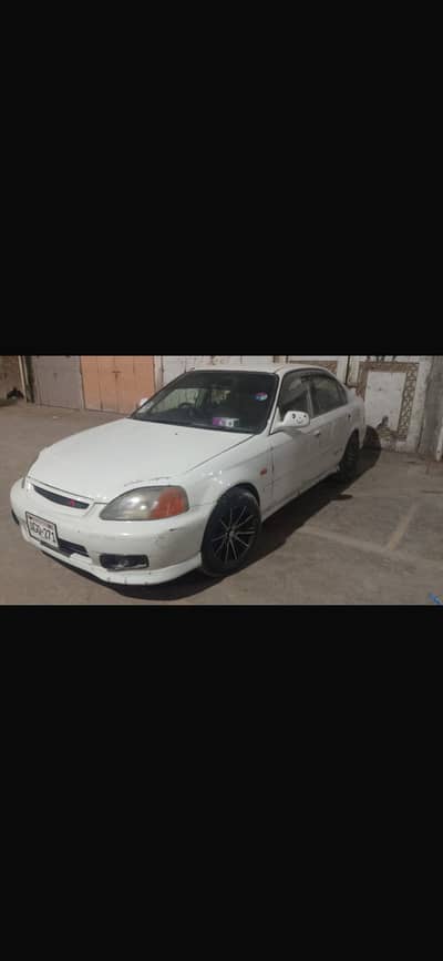 Honnda Civic 1999 exi pearl white