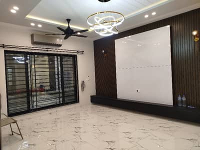 20 Marla ground portion