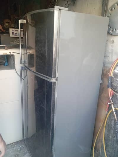 Dawlance full size fridge