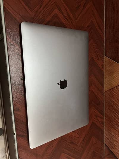 macbook pro 2017