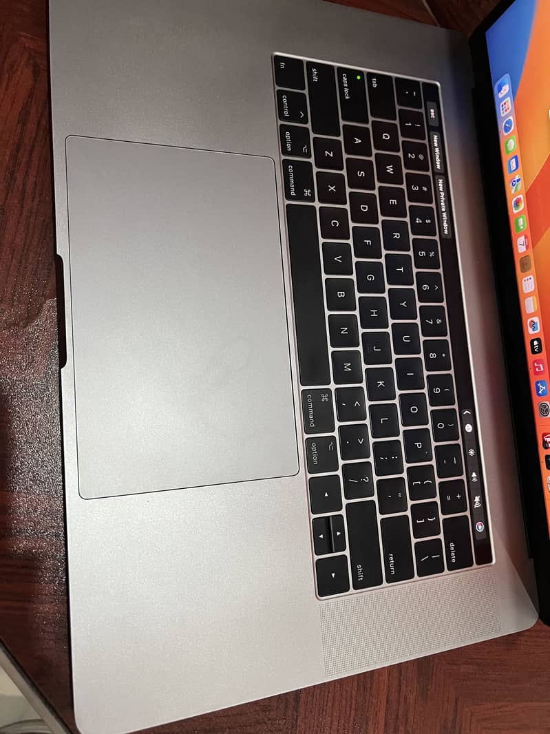 macbook pro 2017 4