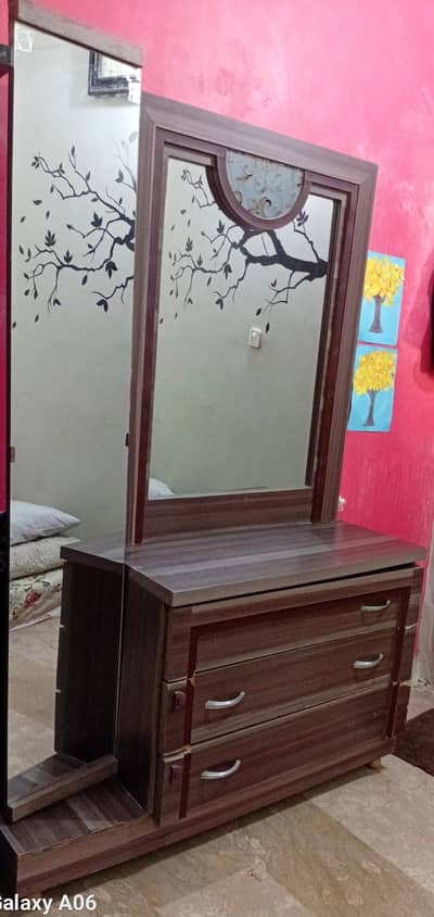 Bed ,dressing table,  sidetable ,urgent sale
