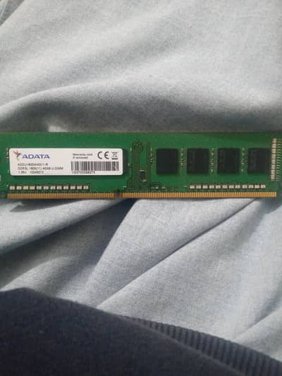 DDR3 4 GB RAM