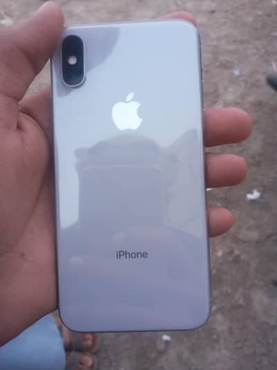 iphone xs neet and clean condition WhatsApp: 03170921219